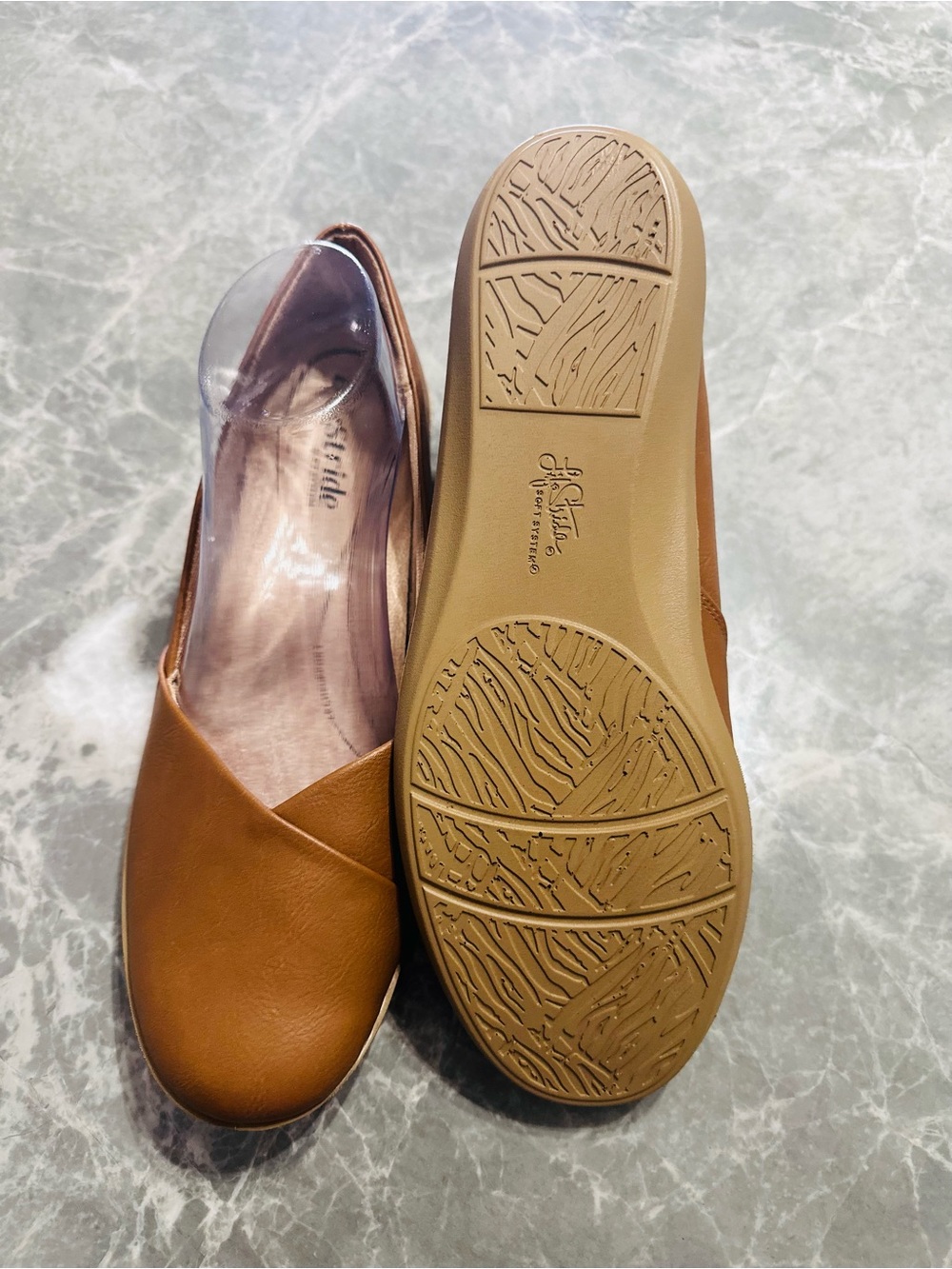 LifeStride Notorious Women’s Tan Wide Slip-on Flats Dress Shoes Size 10W